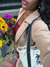 Load image into Gallery viewer, Palm &amp; Ivy Signature Tote
